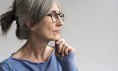 Менопауза влияет на мозг и психику: данные нового исследования